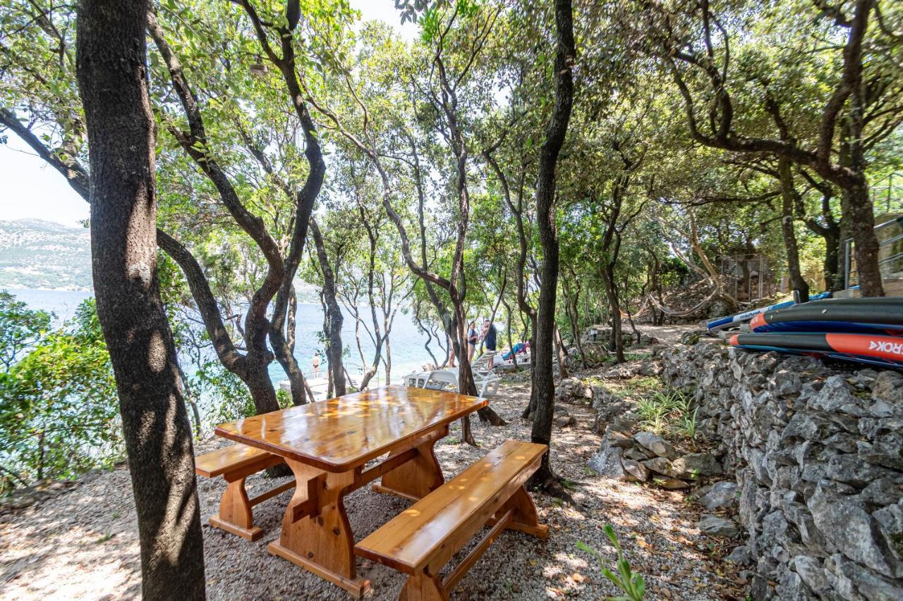 Apartments By The Sea Tri Zala, Korcula - 9237 Zrnovo Ngoại thất bức ảnh